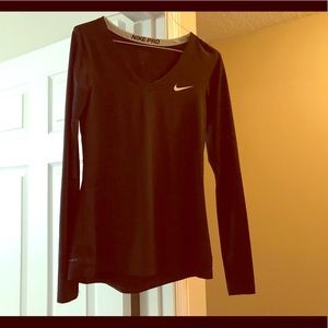 Women’s Nike pro long sleeve